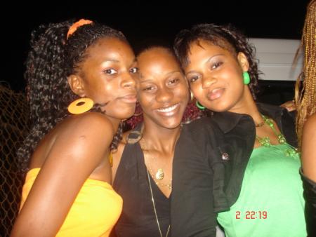 dorice laurence et laurine vla koi!!